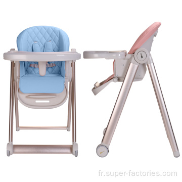 Chaise bébé réglable pour le dîner